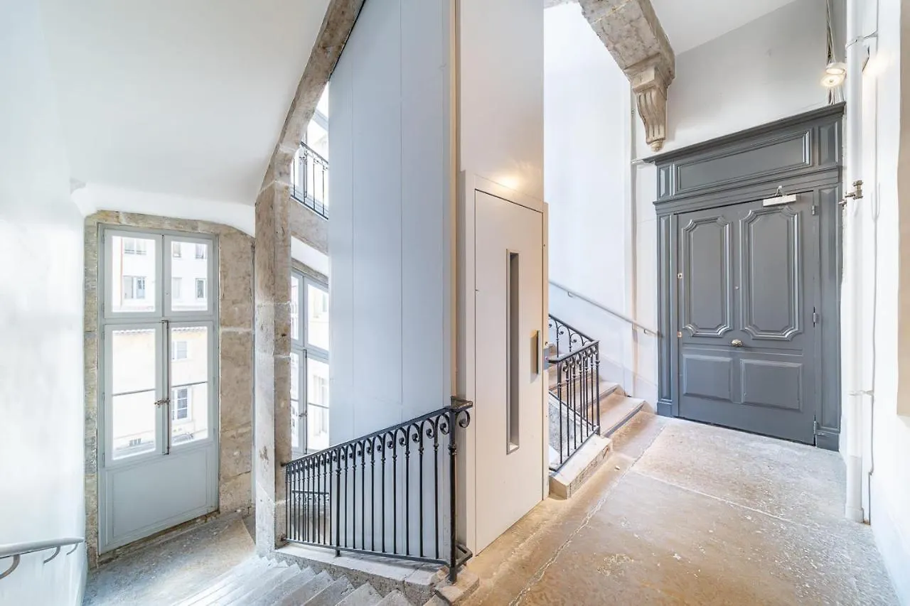 Les Suites De L'Opera - Apartment Ella For 4 People リヨン